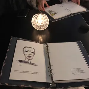 어글리 리뷰 사진