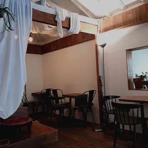 하이드아웃 리뷰 사진