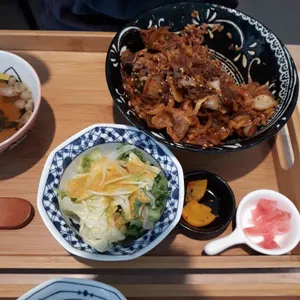 우츠와 사진