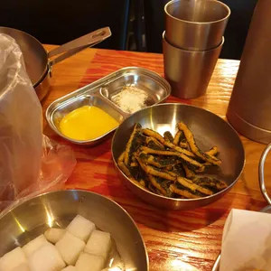 쁘이치킨 사진