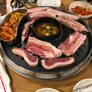 강남 돼지상회 무한리필 사진