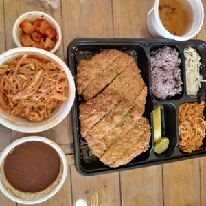 배터지는생돈까스 사진