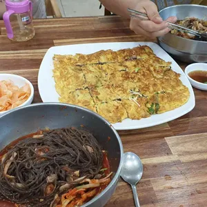 진주냉면 하기연 사진