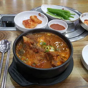 도너리감자탕 사진