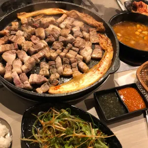 돼지대학교 사진