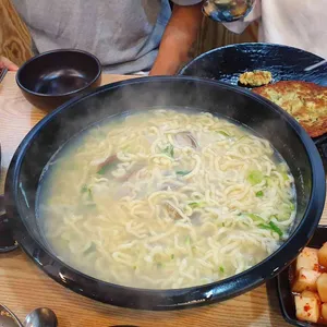 예담손칼국수 사진