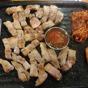 1357 철판삼겹 리뷰 사진