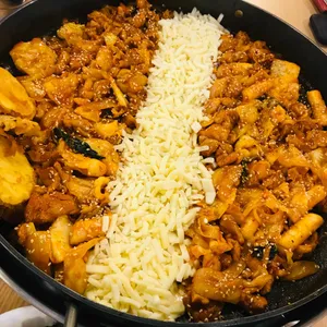 홍춘천 사진