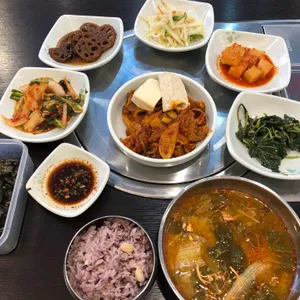 백반감자탕 리뷰 사진