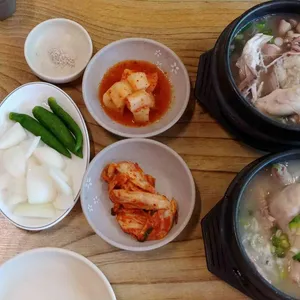 보약삼계탕 사진