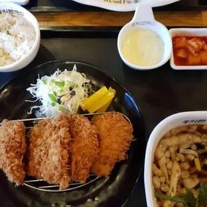 홍익돈까스 사진