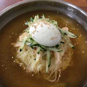 창포밀면 사진