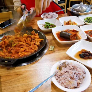 오월돼지 리뷰 사진