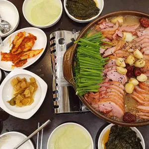 명계옥 사진