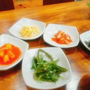 우렁이네쌈밥 사진