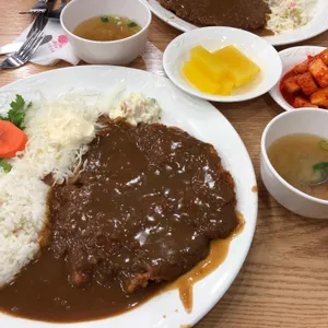 아줌마돈까스 사진