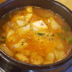 싹쓰리 솥뚜껑 김치삼겹살 사진