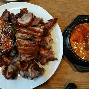 송이족발 리뷰 사진