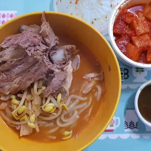 솥뚜껑 감자탕 사진