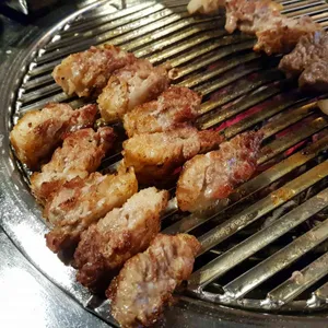 겨비겨비 사진