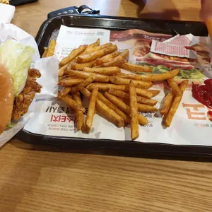 맘스터치 사진
