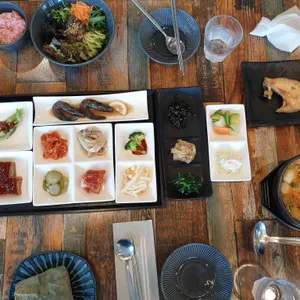 인더썬 리뷰 사진