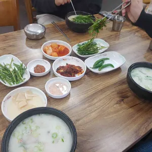 더참맛수육국밥 사진