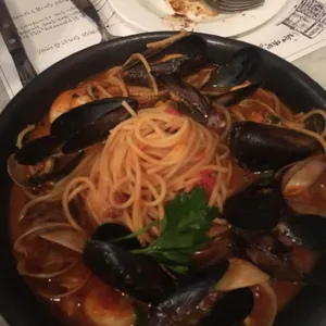 아띠오아나폴리핏제리아 사진