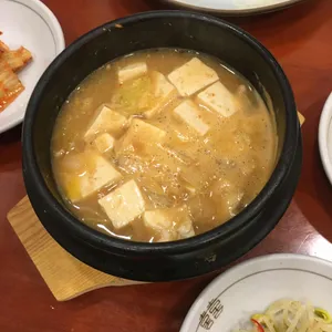 뜰아래채 사진