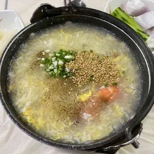 물만난산오징어와해물 사진