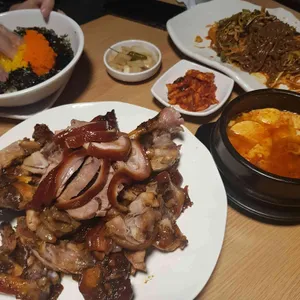 송이족발 사진