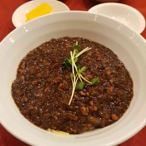 만강홍 사진