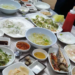 물만난산오징어와해물 사진