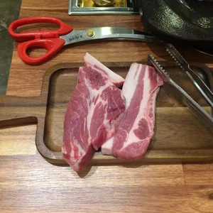 지리산흑돼지곱돌구이 사진