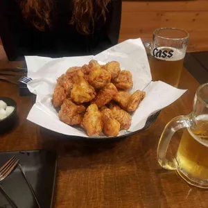 교촌치킨 사진