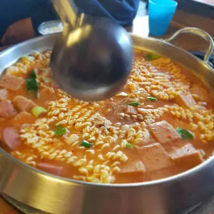 흥부네 부대찌개 사진