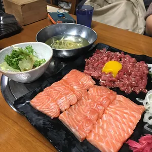 육회한연어 사진