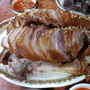 마포소문난족발 사진