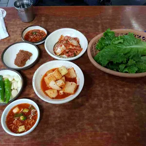 마포소문난족발 사진