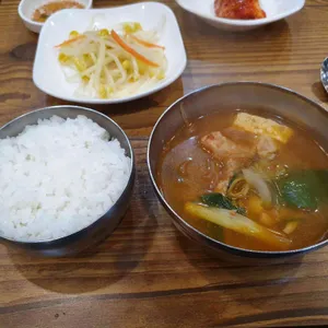 고령촌돼지찌개 사진