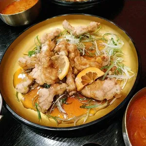 장홍 사진