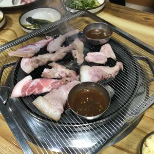 소문난숯불뒷고기 사진