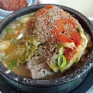 일등뼈다귀해장국감자탕 사진