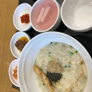 본죽 사진