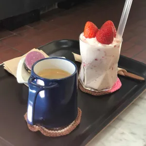 비하인드미 사진