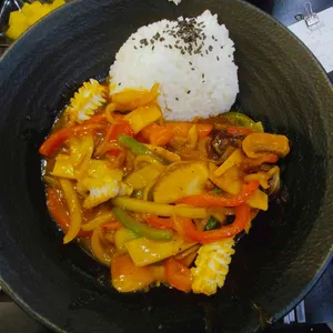 흑백홍 사진