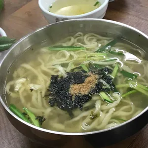 다래칼국수 사진