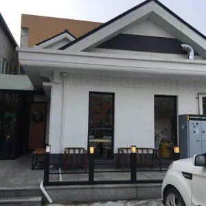 러너웨이즈 로스터스 리뷰 사진