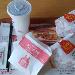 맘스터치 사진