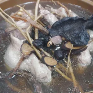 아우성생오리 사진